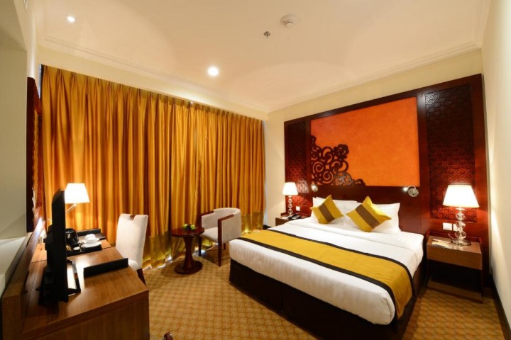 Standard Room Near Al Rigga Metro 31 Luxury Bookings