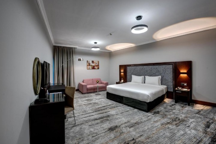 Four Bedroom Duplex Near Deira City Centre Metro 0 Luxury Bookings
