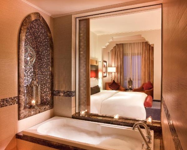 Premier Room Near Ibn Battuta Mall. 22 Luxury Bookings