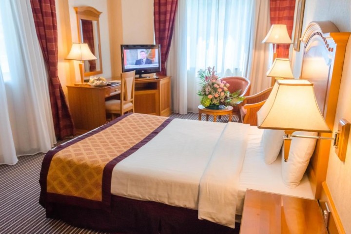 Premium Room Near Al Rigga Metro 0 Luxury Bookings
