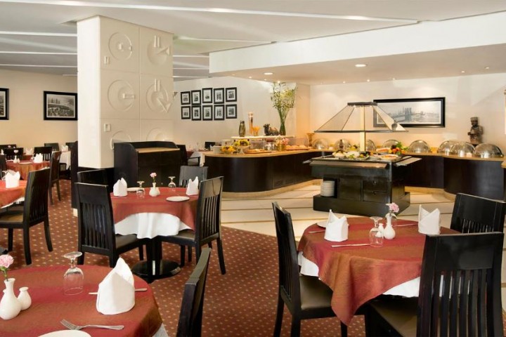 Premium Room Near Al Rigga Metro 22 Luxury Bookings