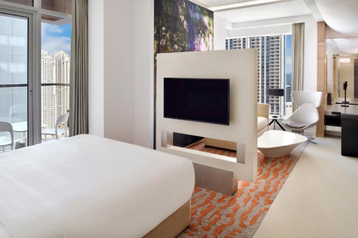 Standard King Room Near Marina Mall 18 Luxury Bookings