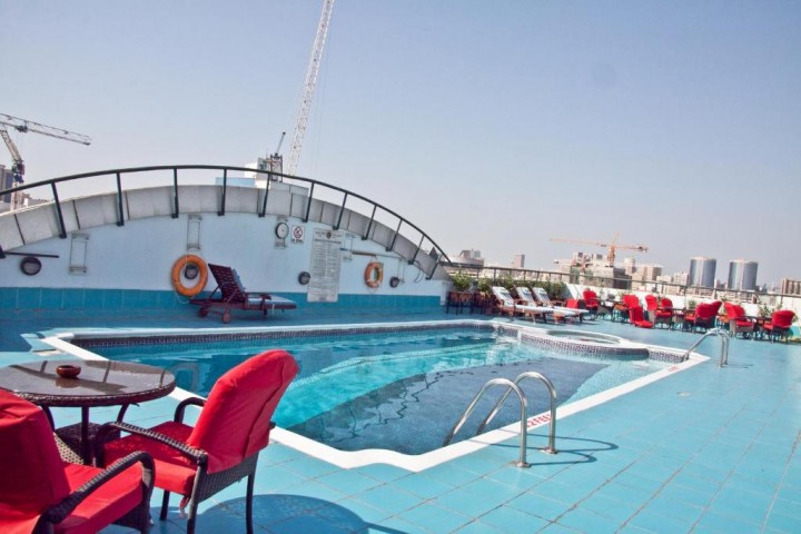 Executive Suite Near Burjuman Metro Station 30 Luxury Bookings