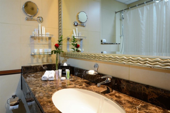 Standard Room Near Mashreq Metro 2 Luxury Bookings