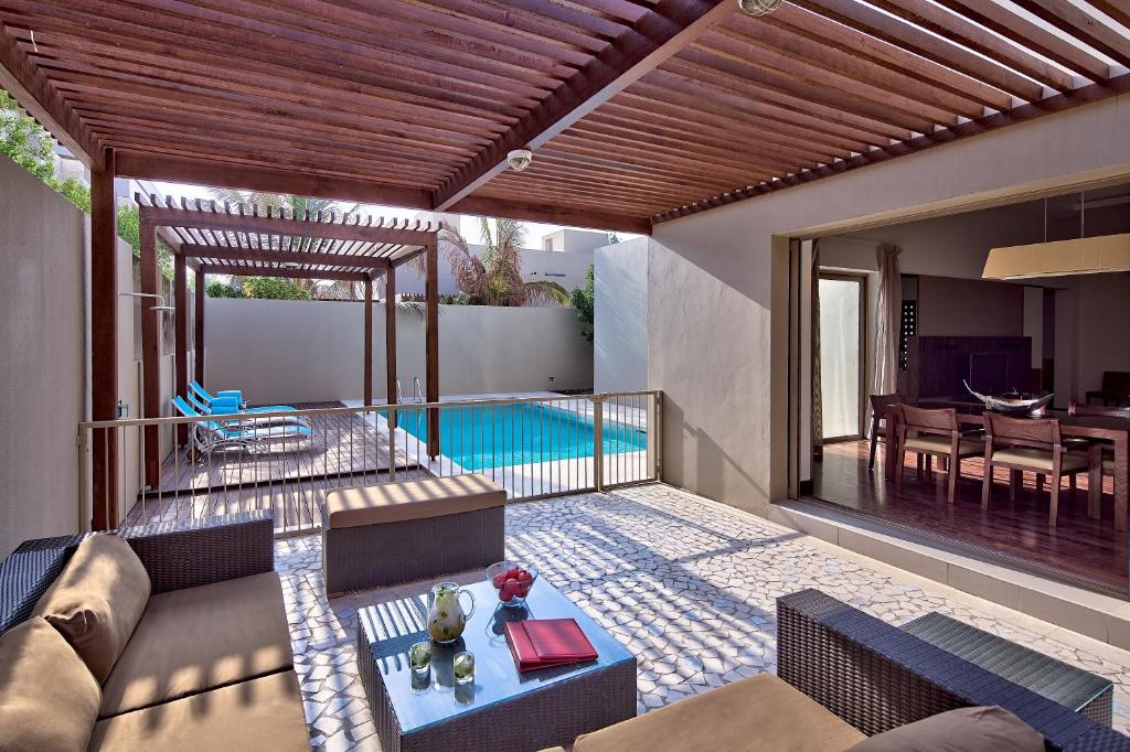 Two Bedroom Villa With Private Pool Near Desert Palm Polo Club By Luxury Bookings 4