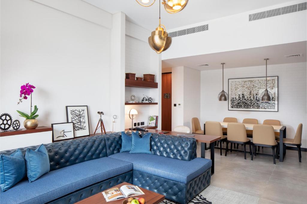 Ambassador 3 Bedroom Apartment Near Gymnation Bur Dubai By Luxury Bookings 4