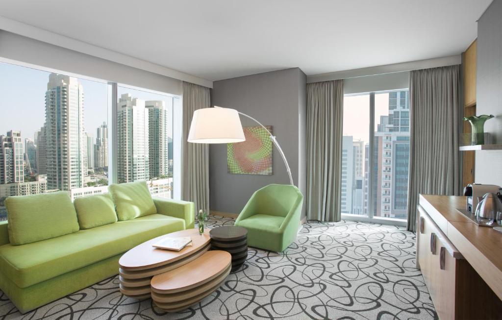 Prestige King Suite Near Burj Khalifa Metro By Luxury Bookings 1