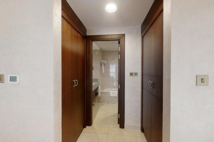 One Bedroom Apartment Near Al Jaddaf Metro 4 Luxury Bookings