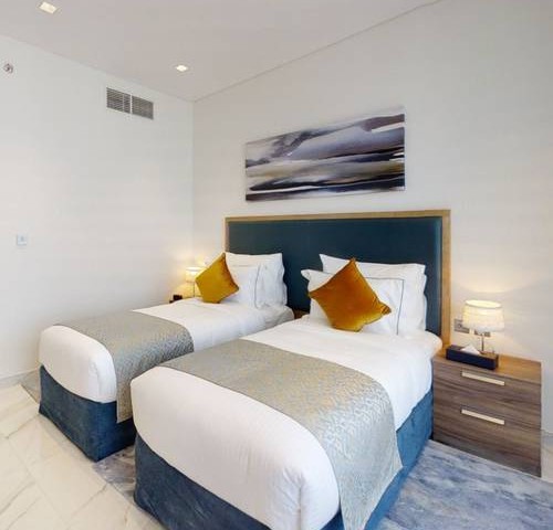 Three Bedroom Apartment Near Al Maya Supermarket 1 Luxury Bookings