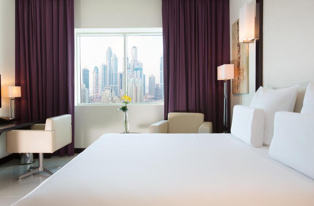 Three Bd Apart In Jlt Cluster T Near Al Seef Tower Luxury Bookings