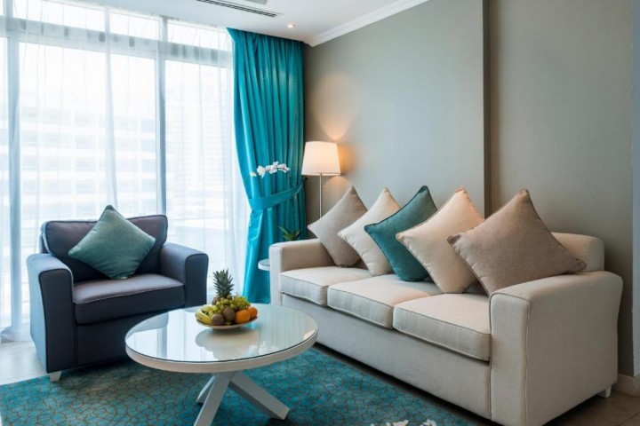 One Bedroom Apartment Near Marina 3 Luxury Bookings