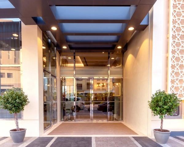 Deluxe Room At Dubai Creek In Jaddaf 17 Luxury Bookings