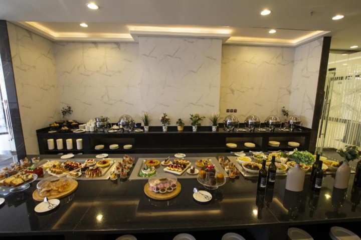 Two Bedroom Apartment In Al Qusais 01 15 Luxury Bookings