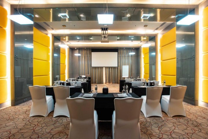 Deluxe Room In Al Qusais 3 By Luxury Bookings AC 10 Luxury Bookings