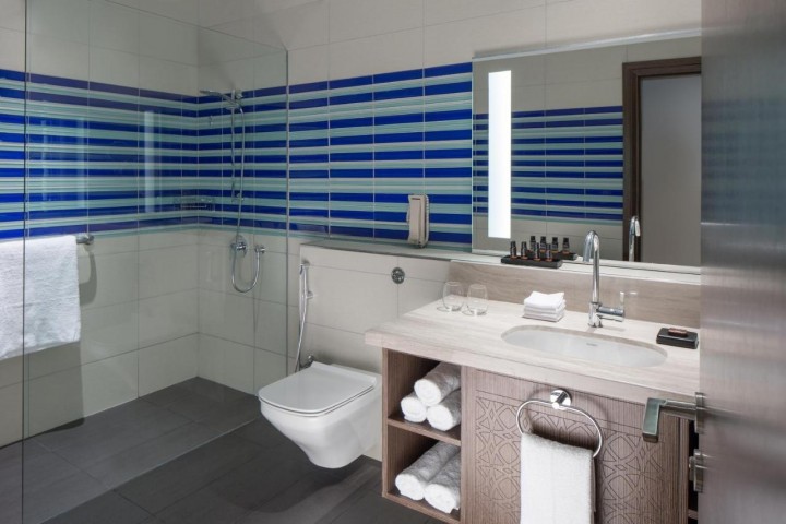 Luxury Deluxe  Room Next To Internet Metro 7 Luxury Bookings