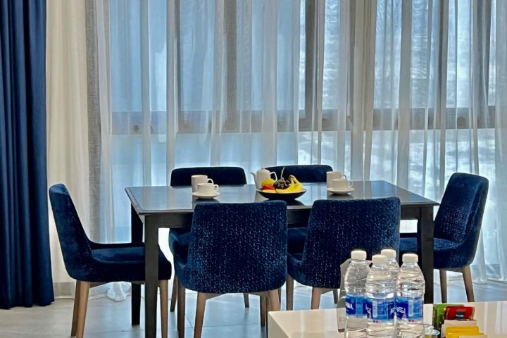 Two Bedroom Apartment Near  Meaisem City Centre 17 Luxury Bookings