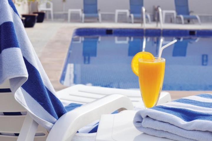 One Bedroom Apartment Near Mashreq Metro Ag 34 Luxury Bookings