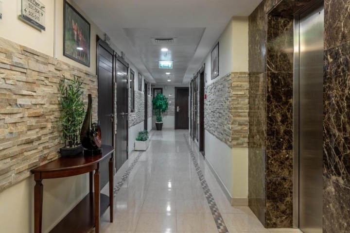 One Bedroom Apartment Near Mashreq Metro Ag 35 Luxury Bookings