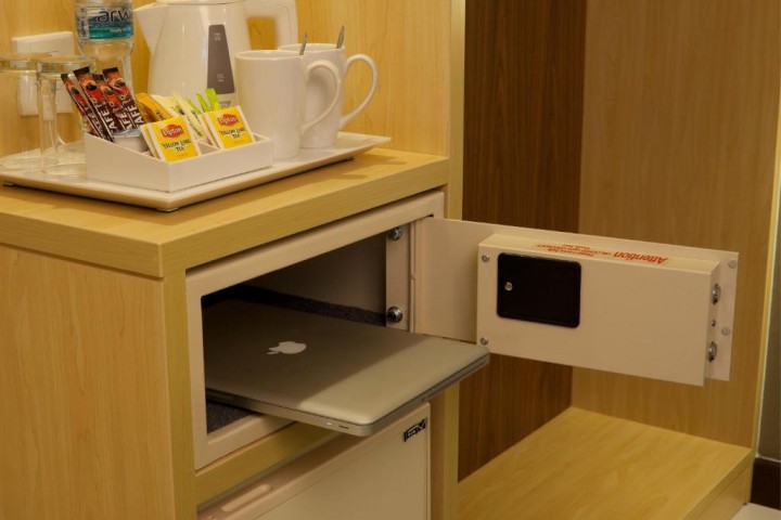 Double Room Near Luxury Gift Shop Ac 1 Luxury Bookings