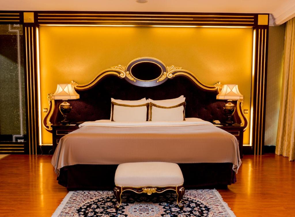 Ambassador One Bedroom Near Mall Of Emirates Luxury Bookings