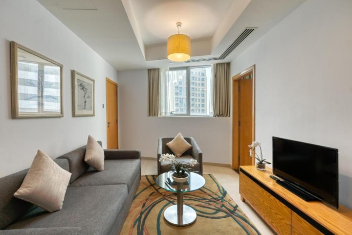Classic one Bedroom Near Carrefour Tecom 2 Luxury Bookings