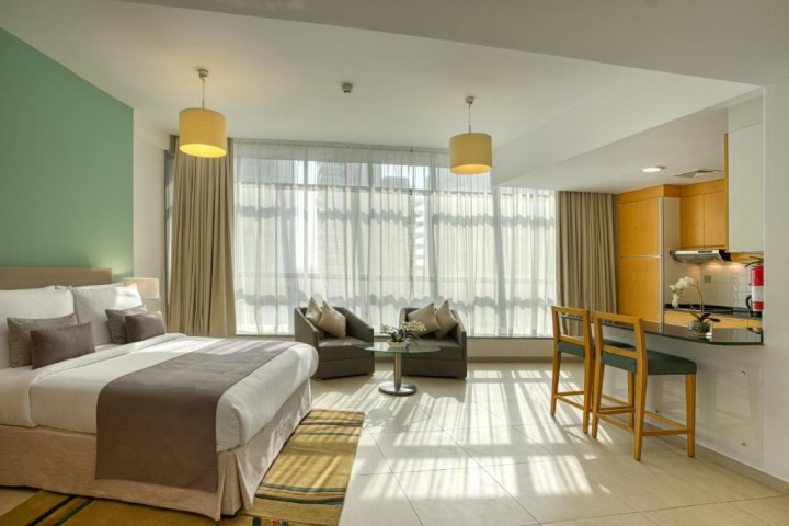 Classic one Bedroom Near Carrefour Tecom 0 Luxury Bookings