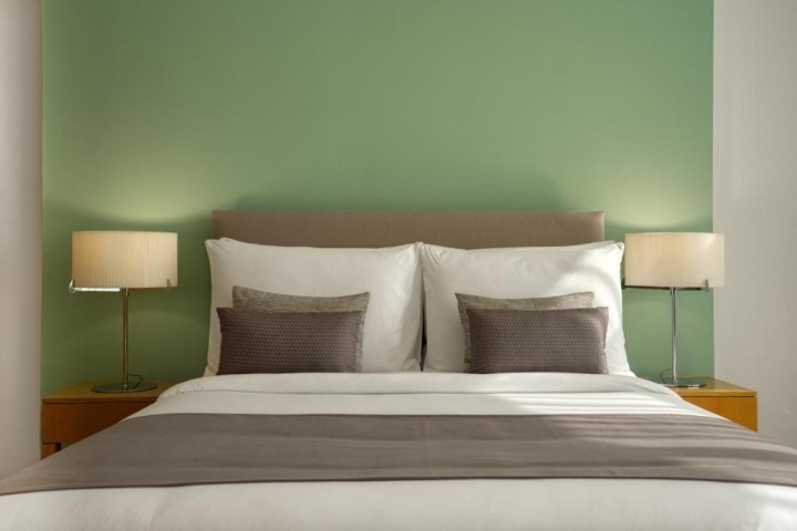Classic one Bedroom Near Carrefour Tecom 9 Luxury Bookings
