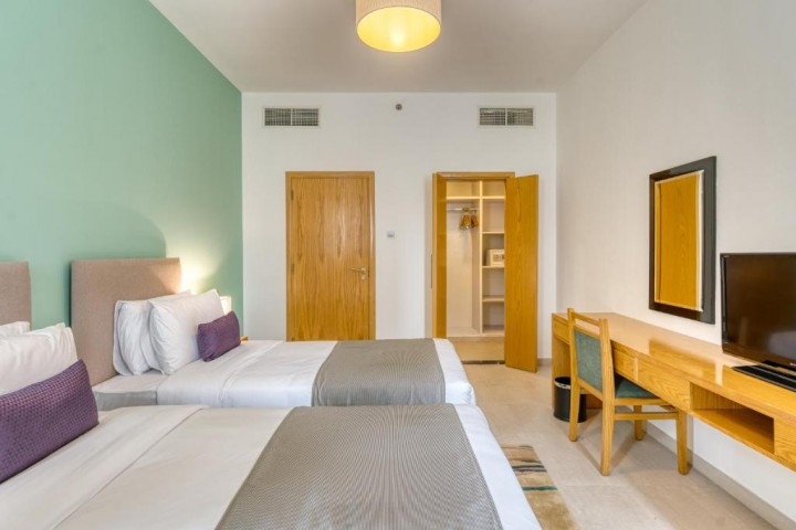Classic Studio Near Carrefour Tecom Ac 11 Luxury Bookings