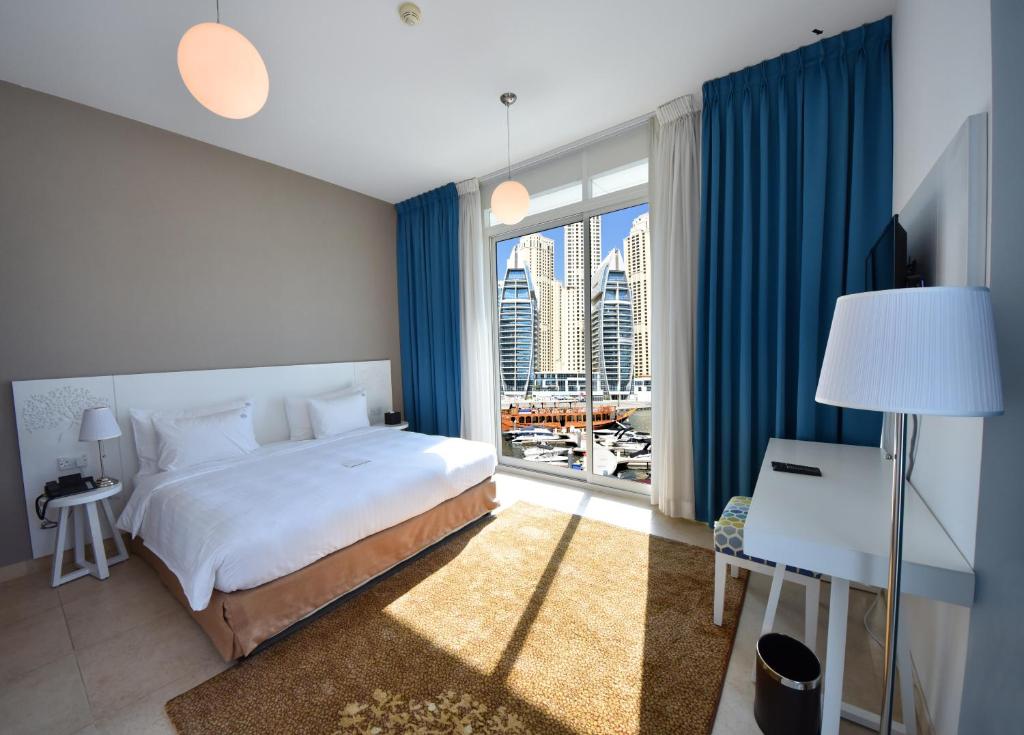 Studio Apartment In Dubai Marina Near Fresh &Care Luxury Bookings