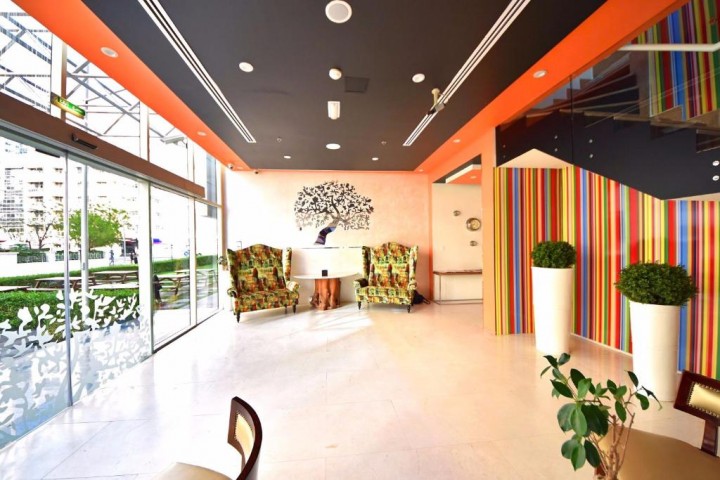 Studio Apartment In Dubai Marina Near Fresh &Care 13 Luxury Bookings