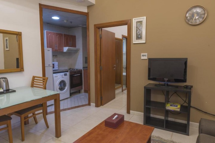 Deluxe Two Bedroom Apartment Near Mall Of Emirates 5 Luxury Bookings