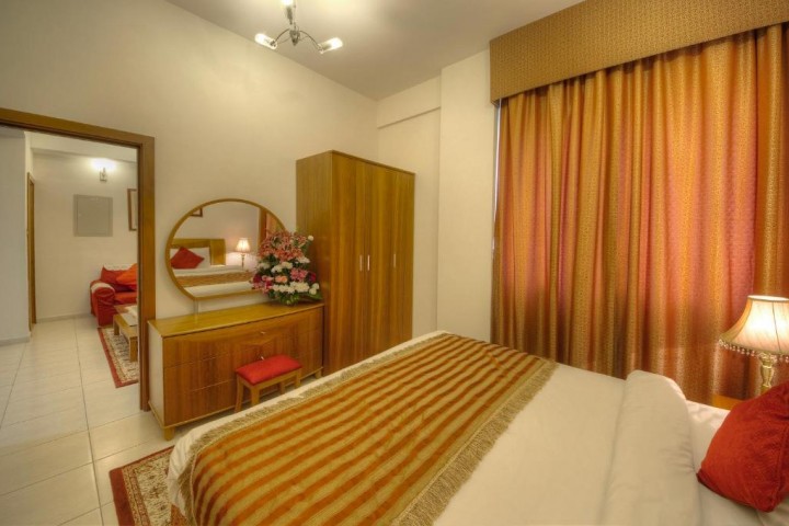 Deluxe Two Bedroom Apartment Near Mall Of Emirates 13 Luxury Bookings