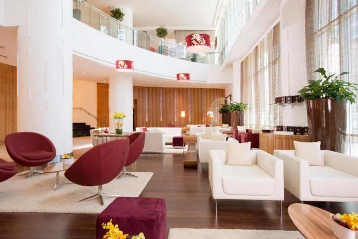 Suprior Kng Rm In Jlt Clster T Ac 9 Luxury Bookings
