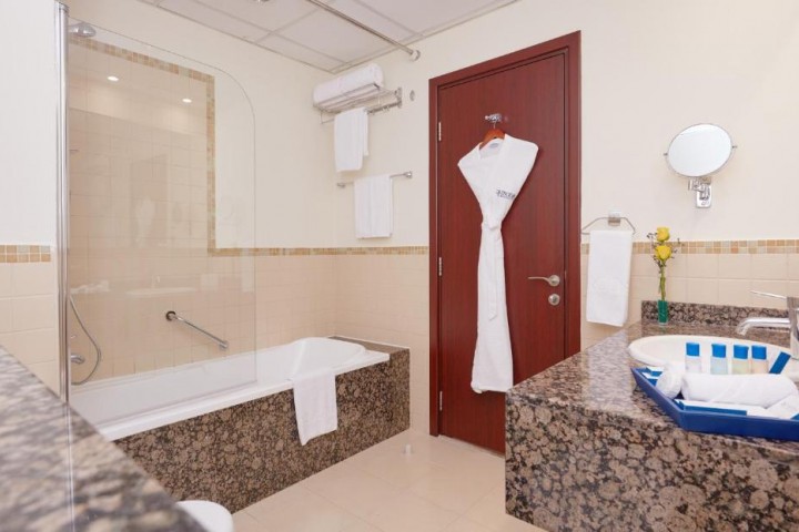 Bright Two Bedroom Apartment Near By JBR Beach 9 Luxury Bookings