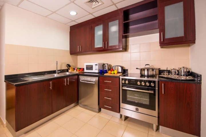 Bright Two Bedroom Apartment Near By JBR Beach 10 Luxury Bookings