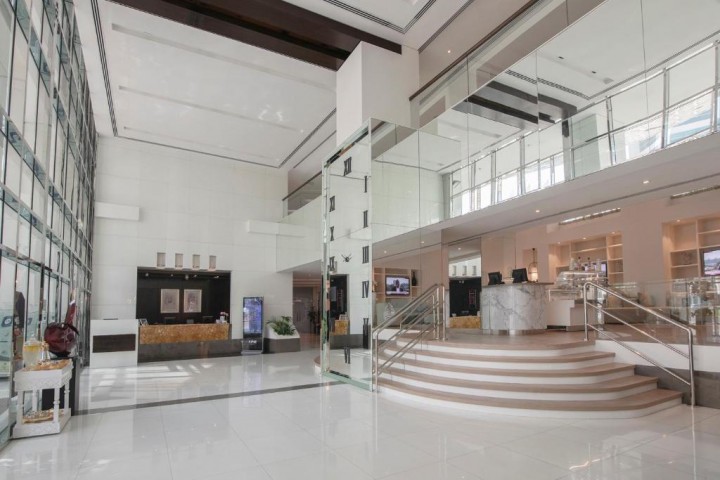 Deluxe Room Near Internet Metro Station 11 Luxury Bookings