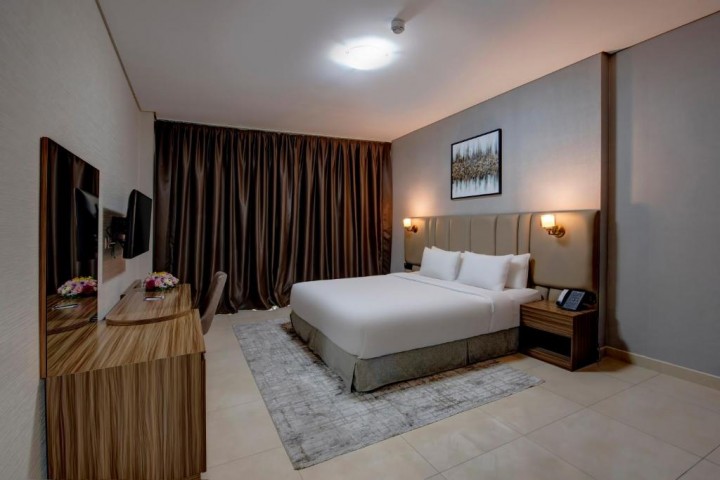 One Bedroom Apartment In Marina By Luxury Bookings 1 Luxury Bookings