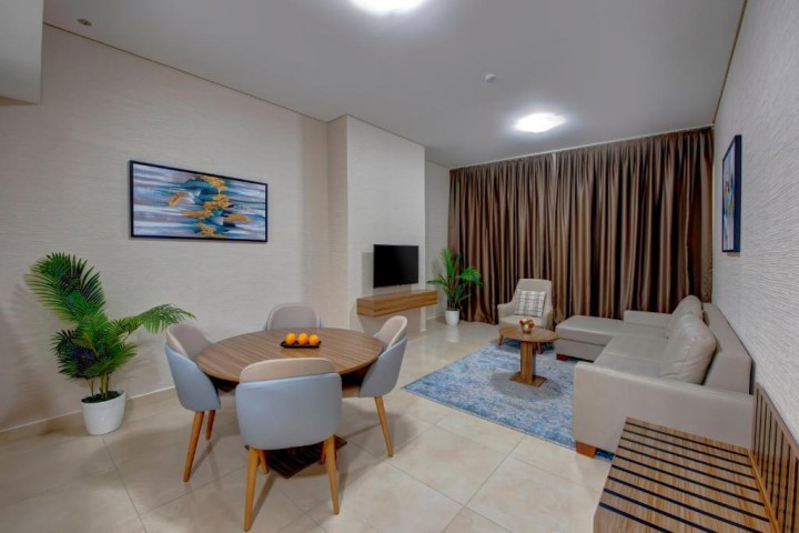One Bedroom Apartment In Marina By Luxury Bookings 4 Luxury Bookings