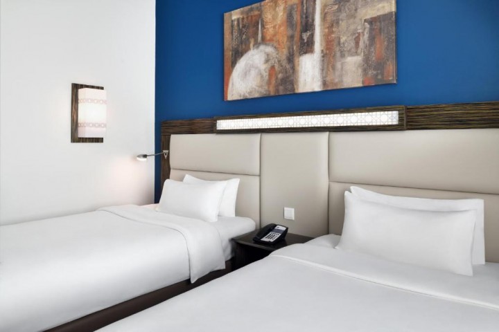 Standard Room Near Safa Park By Luxury Bookings. 4 Luxury Bookings
