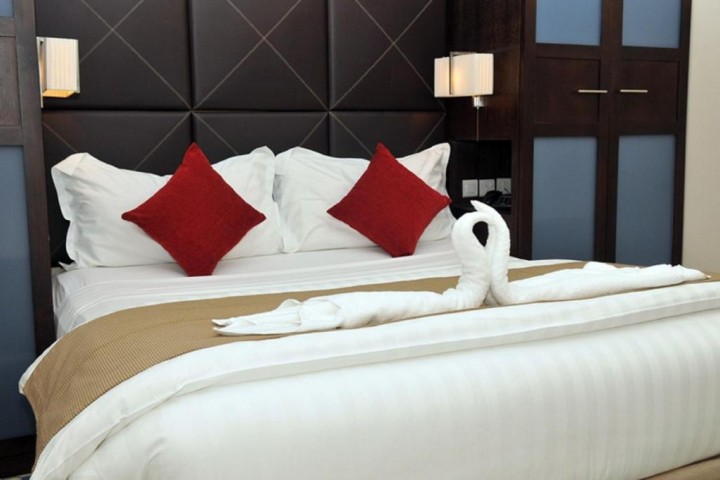 Deluxe 1 Bedroom Suite Near Abu Dhabi Public Beach 1 Luxury Bookings