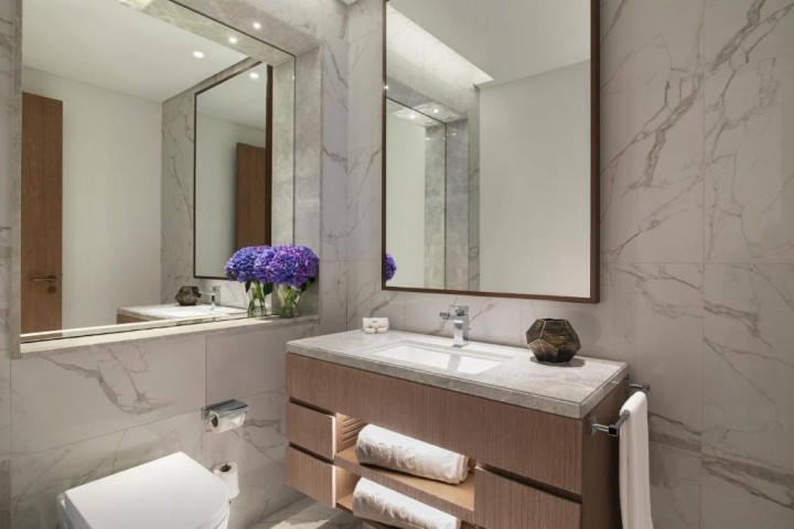 Two Bedroom Suite Near Nakheel Mall Palm Jumeirah 4 Luxury Bookings