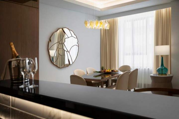 Two Bedroom Suite Near Nakheel Mall Palm Jumeirah 8 Luxury Bookings