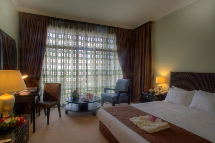 Deluxe Room Near Corniche Beach By Luxury Bookings 0 Luxury Bookings