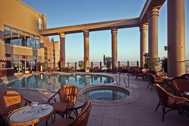 Deluxe Room Near Corniche Beach By Luxury Bookings 6 Luxury Bookings