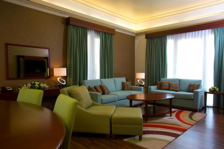 Two Bedroom Apartment Near Pak Darbar Restaurant 4 Luxury Bookings