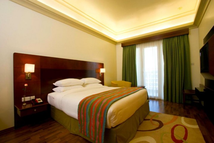 Two Bedroom Apartment Near Pak Darbar Restaurant 1 Luxury Bookings