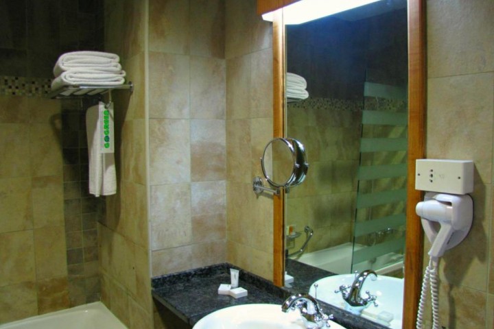 Two Bedroom Apartment Near Pak Darbar Restaurant 13 Luxury Bookings