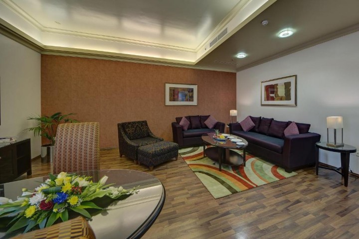 Two Bedroom Apartment Near Pak Darbar Restaurant 18 Luxury Bookings