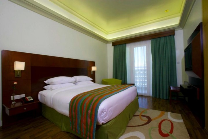 One Bedroom Apartment Near Pak Darbar Restaurant 1 Luxury Bookings