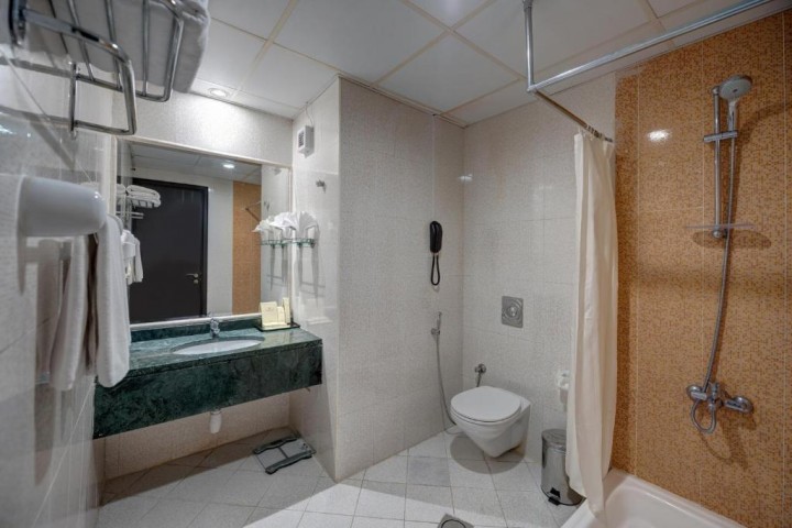 One Bedroom Apartment Near DIFC Metro 27 Luxury Bookings